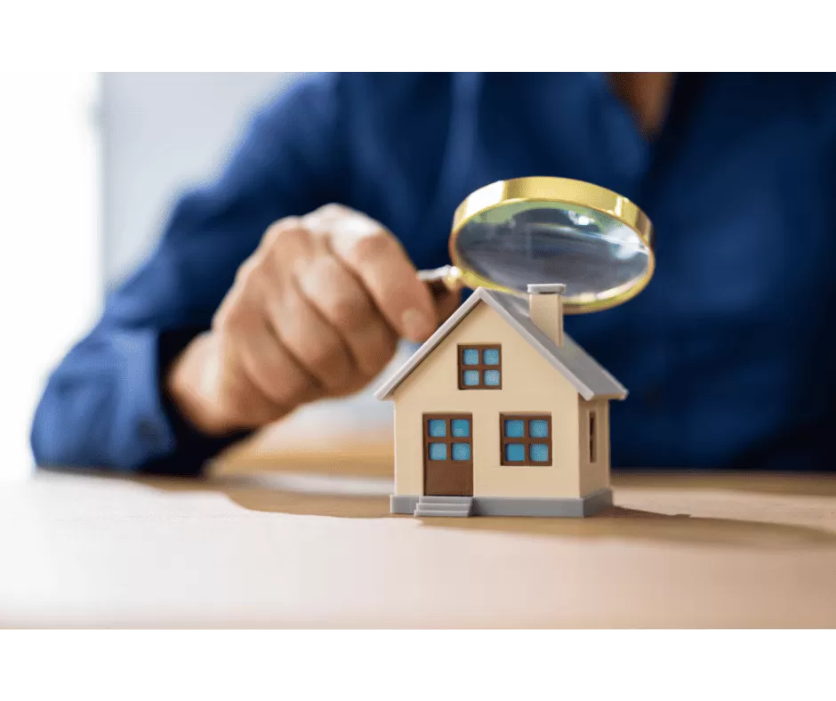 A house in Indian Harbour Beach, FL gets inspected for ants, roaches, and other pest control problems during its regular pest control treatment for prevention of pests.