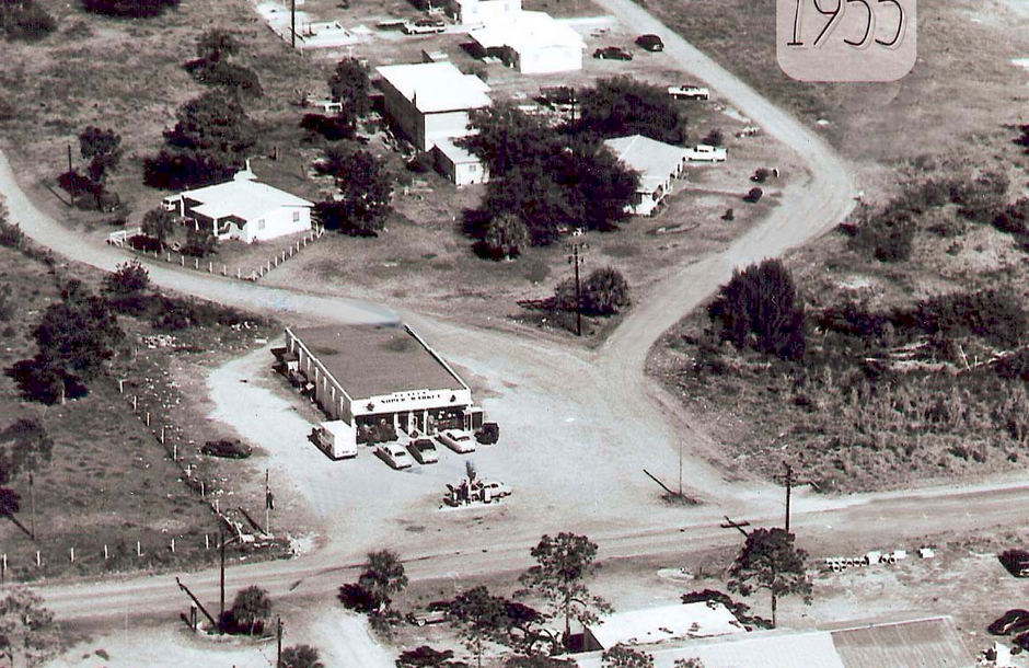 Termite Control West Melbourne Platt Store 1955 An aerial view of the Platt Store and surrounding buildings in West Melbourne, Florida, in 1955.